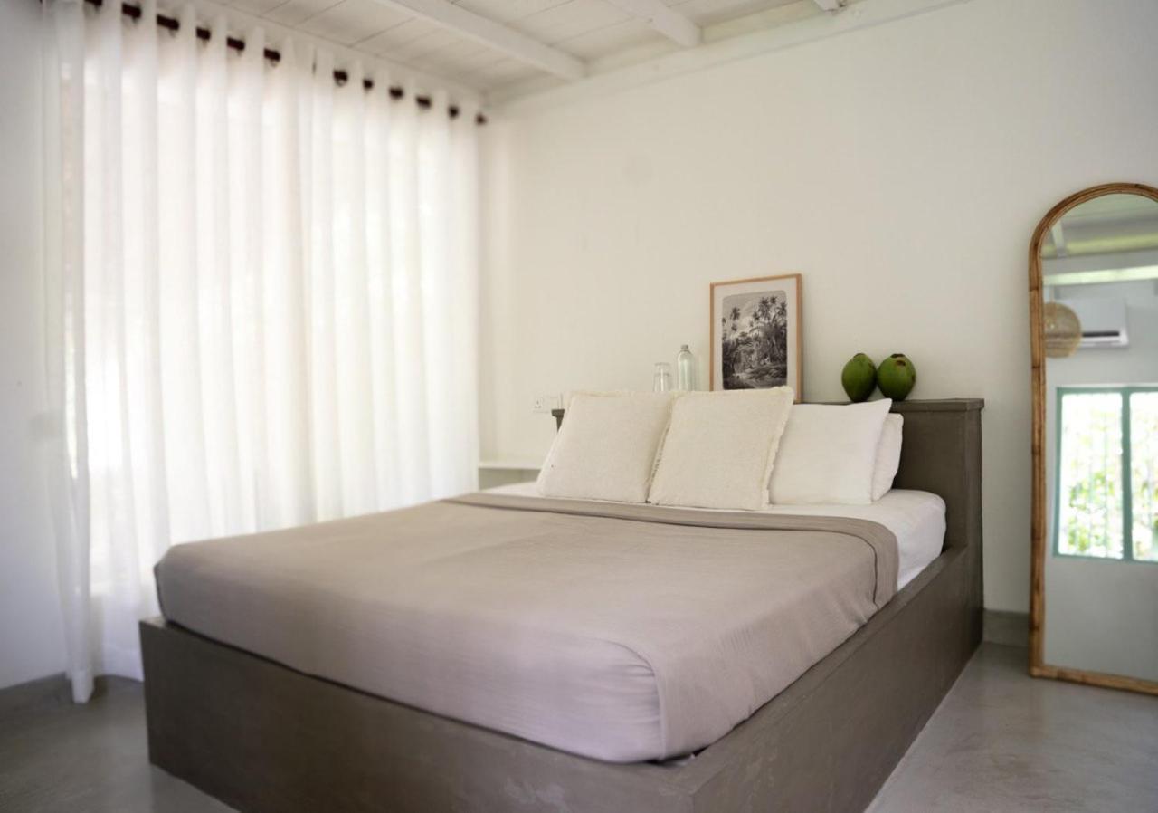 Water'S Edge Villa Ahangama Chambre photo