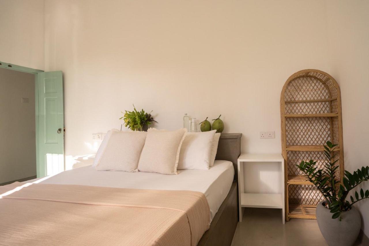 Water'S Edge Villa Ahangama Chambre photo