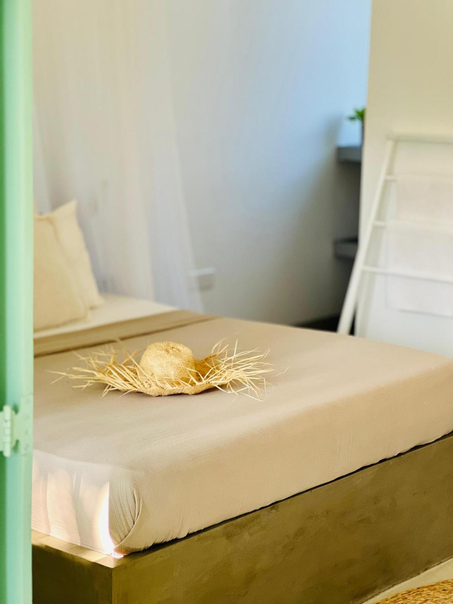 Water'S Edge Villa Ahangama Chambre photo
